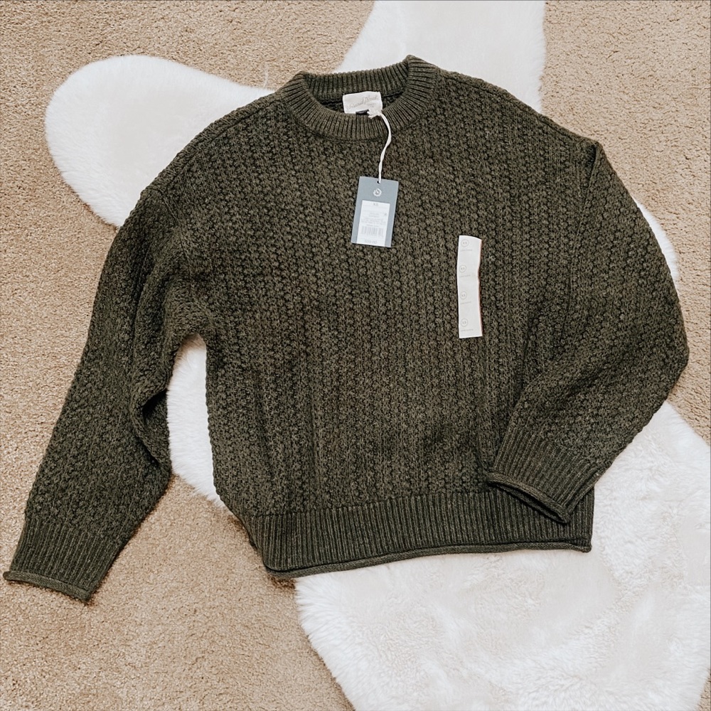 Universal Thread | Olive Green Crewneck Sweater